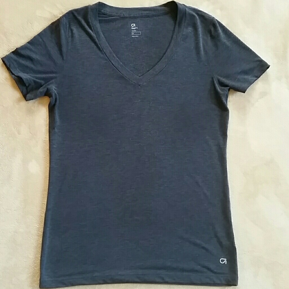 Gap Fit Breathe Vneck Tee Short Sleeve